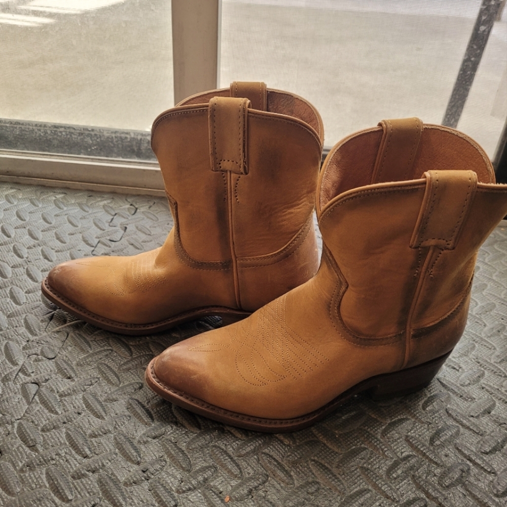 Frye Billy Short booties